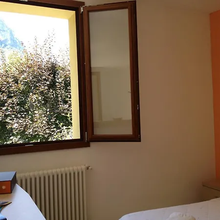 بيت ضيافة Casa Pini